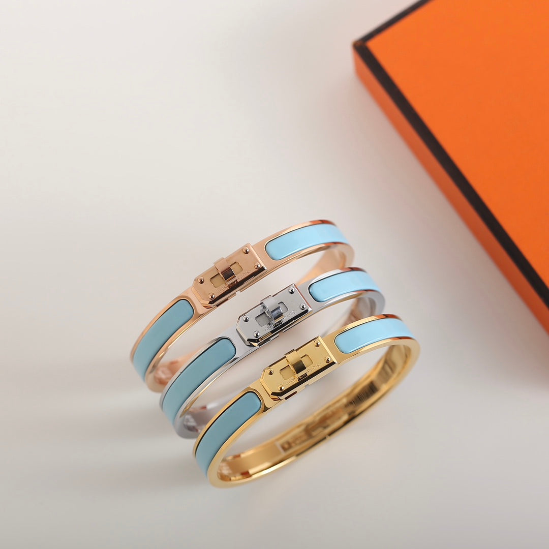 [⭐Corinne]HM KELLY CLOUD BLUE BRACELET