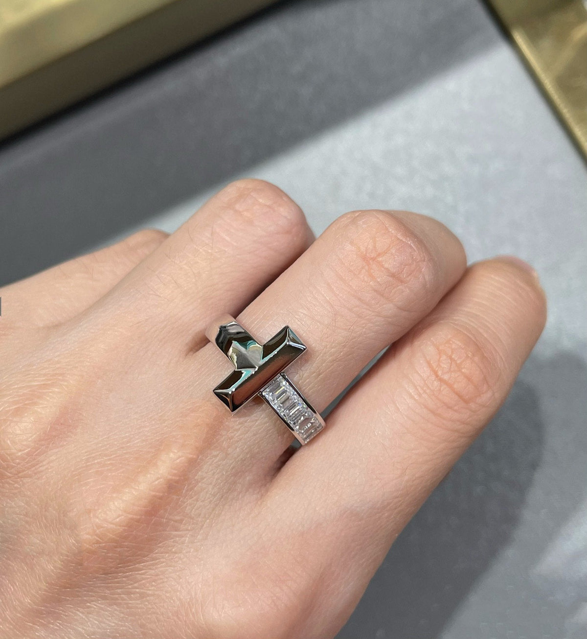 [Corinne]T1 WIDE 4.5MM DIAMOND RING