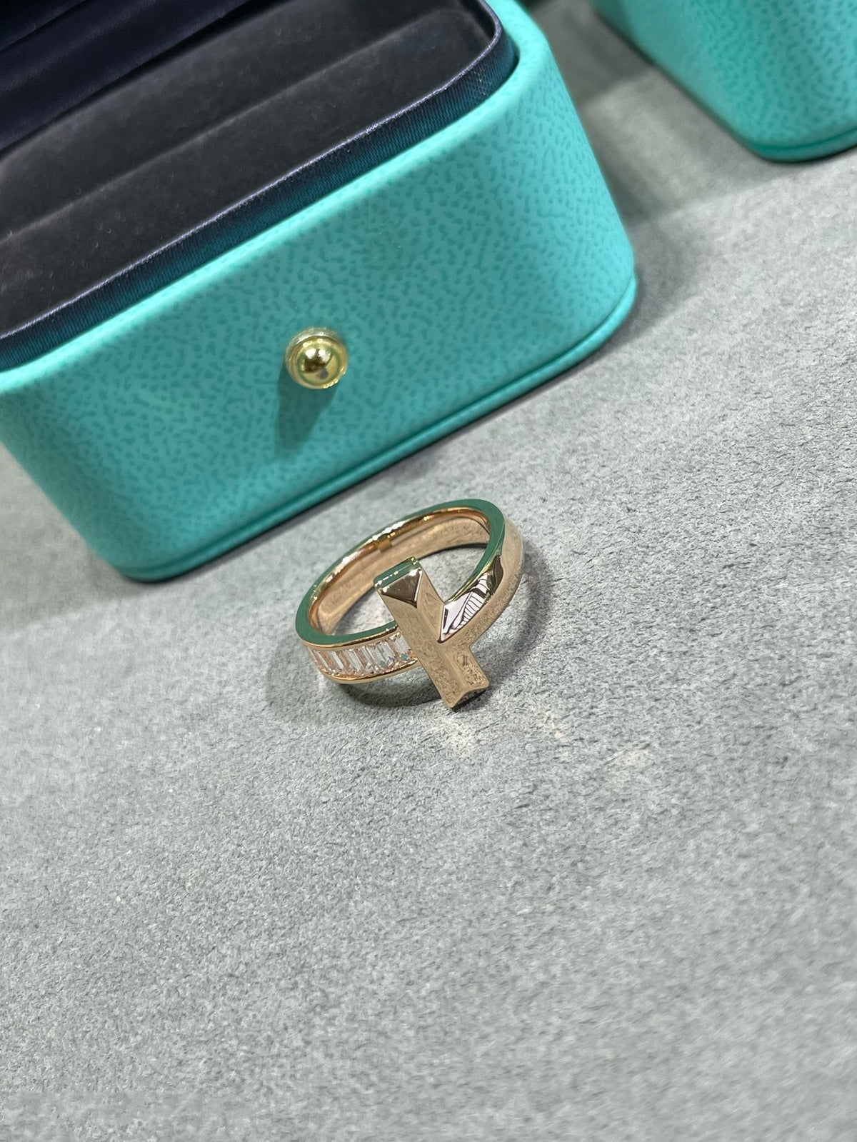 [Corinne]T1 WIDE 4.5MM DIAMOND RING