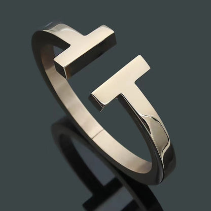 [Corinne]T SQUARE OPEN BRACELET