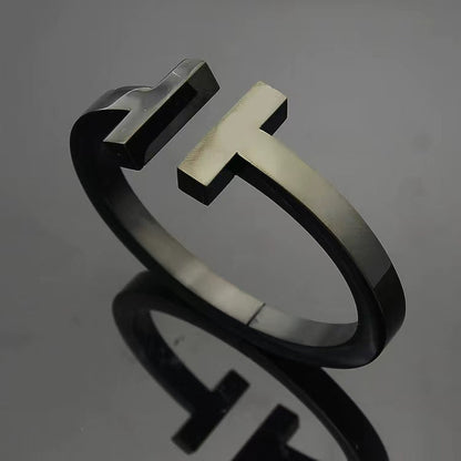 [Corinne]T SQUARE OPEN BRACELET