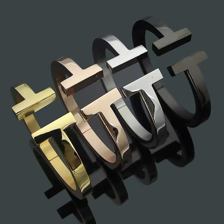 [Corinne]T SQUARE OPEN BRACELET