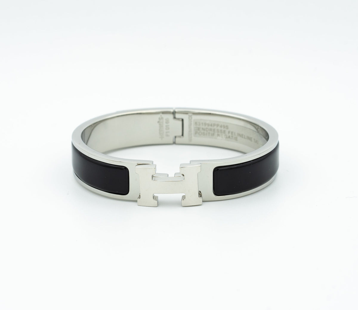 [⭐Corinne]H BLACK BRACELET