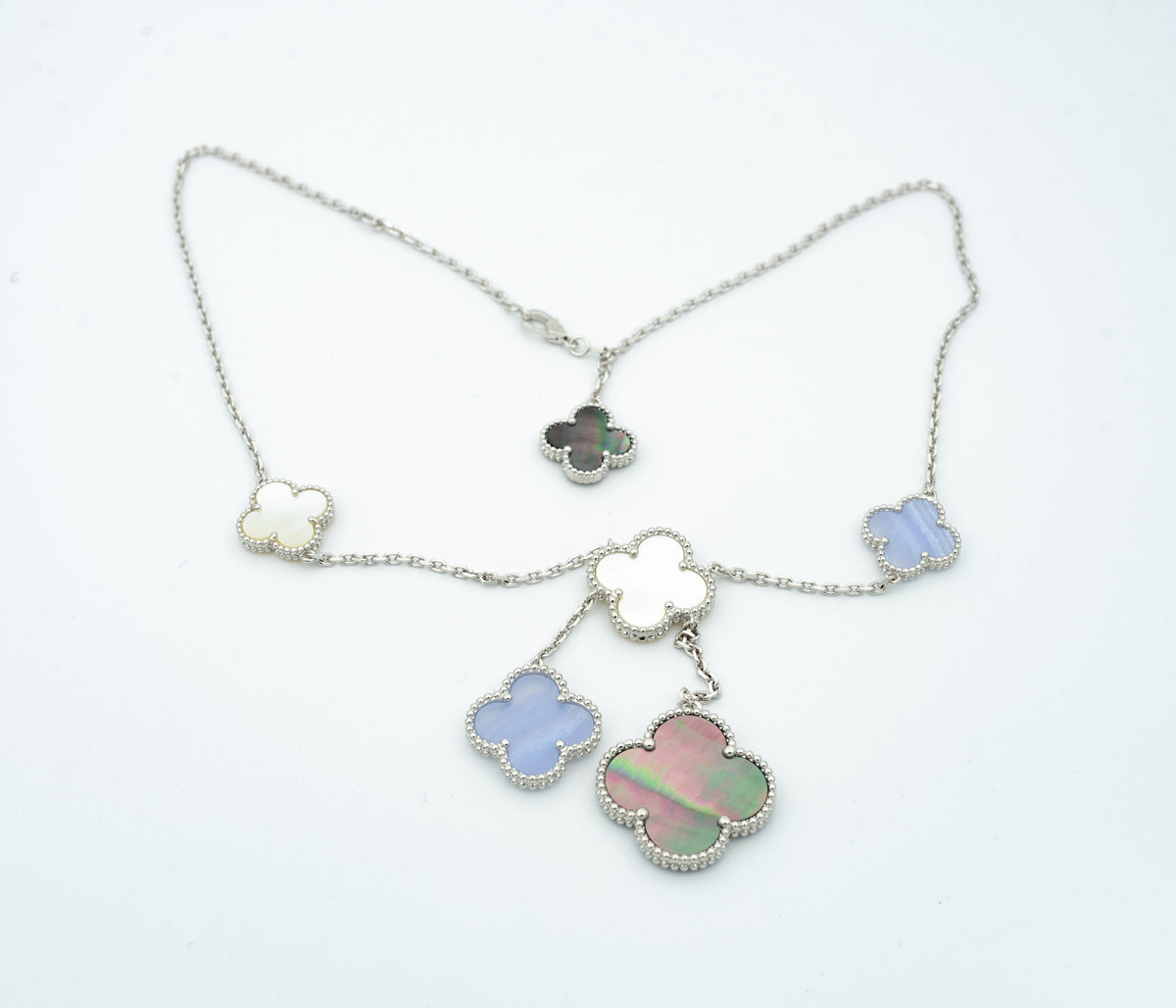 [⭐Corinne]CLOVER MOP CHALCEDONY NECKLACE SILVER 6 MOTIF