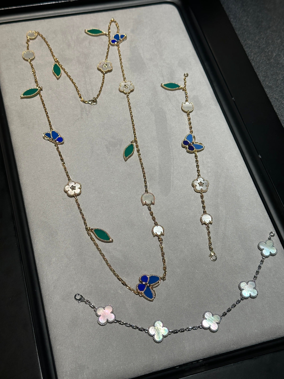 [⭐Corinne] 26 NEW CLOVER 15 MOTIFS LUCKY NECKLACE