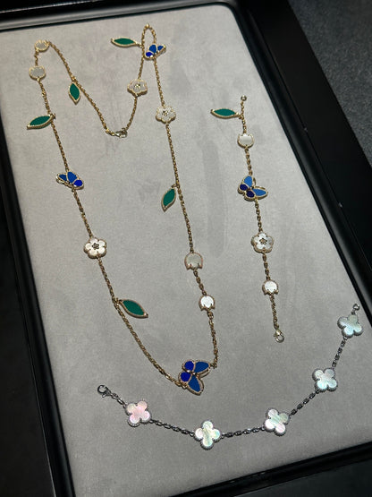 [⭐Corinne] 26 NEW CLOVER 15 MOTIFS LUCKY NECKLACE