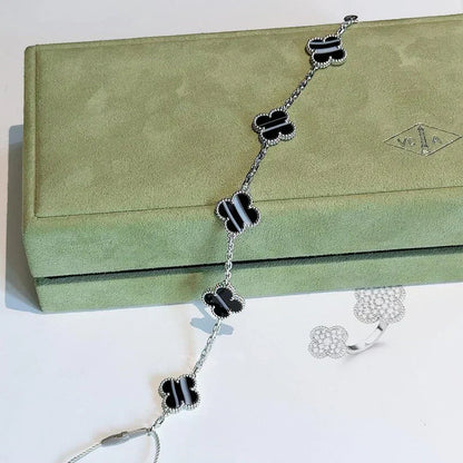 [⭐Corinne] CLOVER 5 MOTIF PULSAR STONE BRACELET COLLECTION