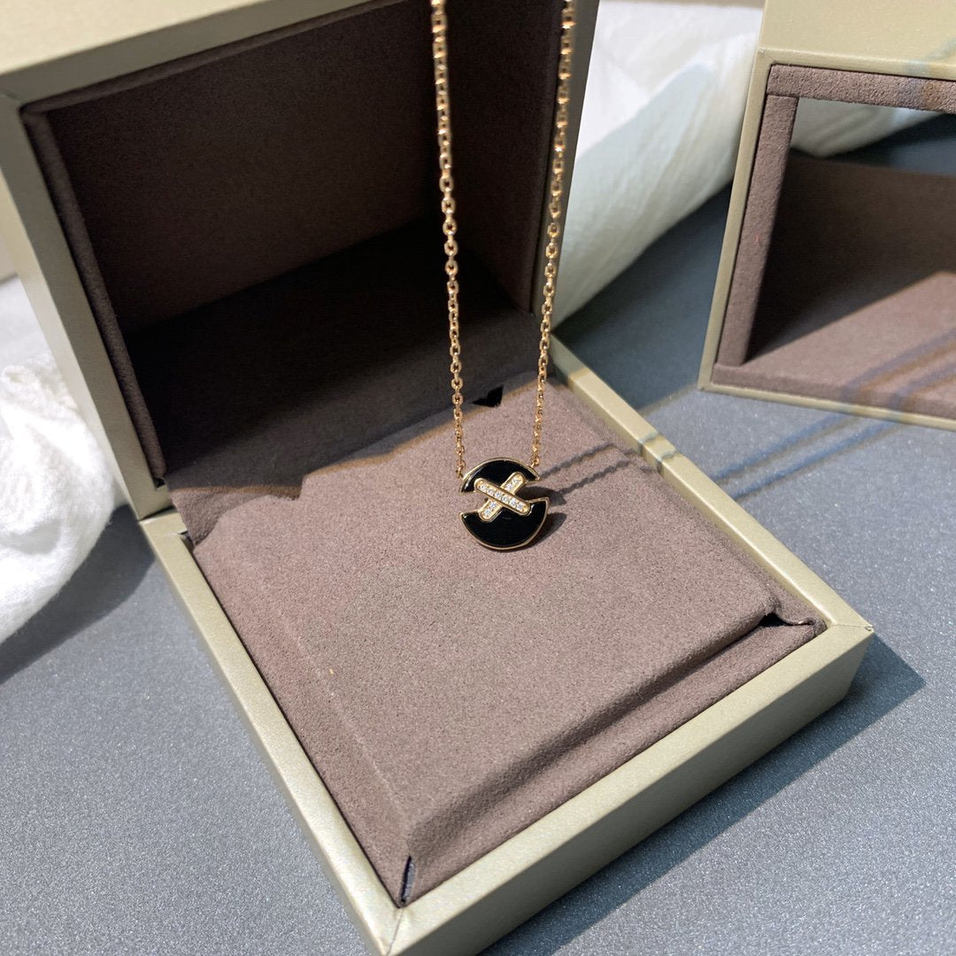 [⭐Corinne]JEUX DE PINK GOLD DIAMOND NECKLACE