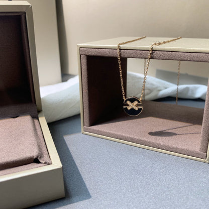[⭐Corinne]JEUX DE PINK GOLD DIAMOND NECKLACE