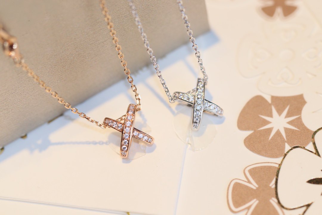 [⭐Corinne]JEUX DE DIAMOND NECKLACE