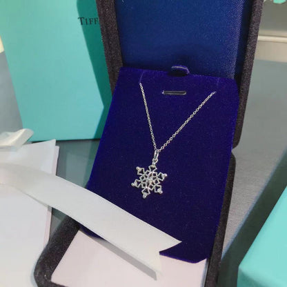 [Corinne]STERLING SILVER SNOWFLAKE PENDANT NECKLACE