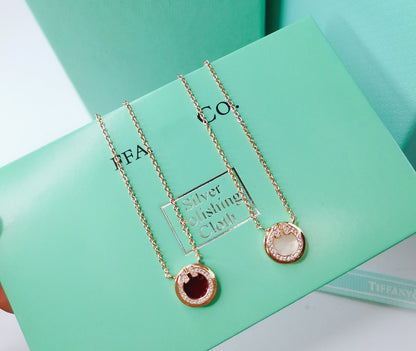 [Corinne]DIAMOND AND MOTHER PEARL CIRCLE NECKLACE PENDANT