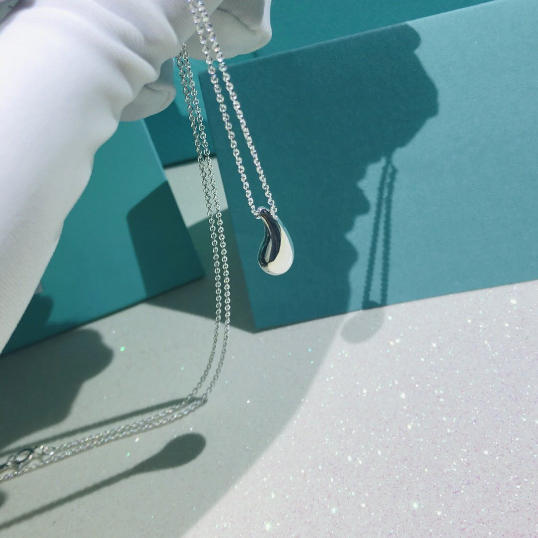 [Corinne]ELSA PERETTI TEARDROP PENDANT STERLING SILVER NECKLACE