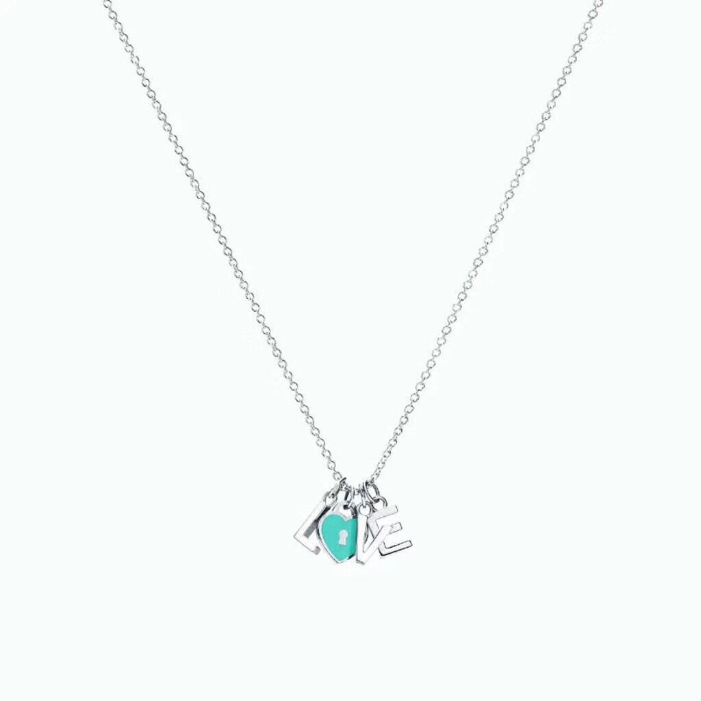 [Corinne]COLLAR LOVE PLATA NECKLACE