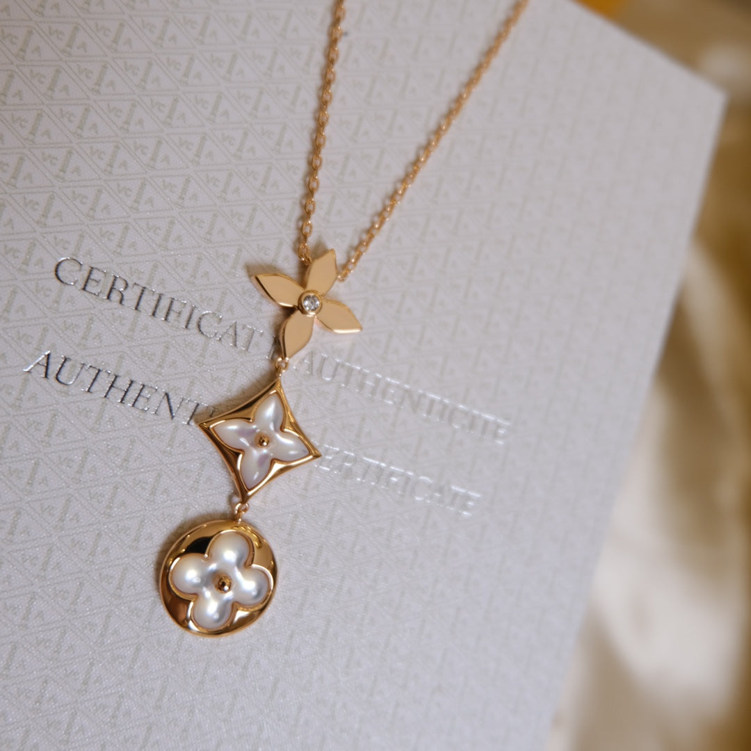 [⭐Corinne]COLOR BLOSSOM LARIAT NECKLACE PINK GOLD WHITE MOTHER PEARL AND DIAMOND