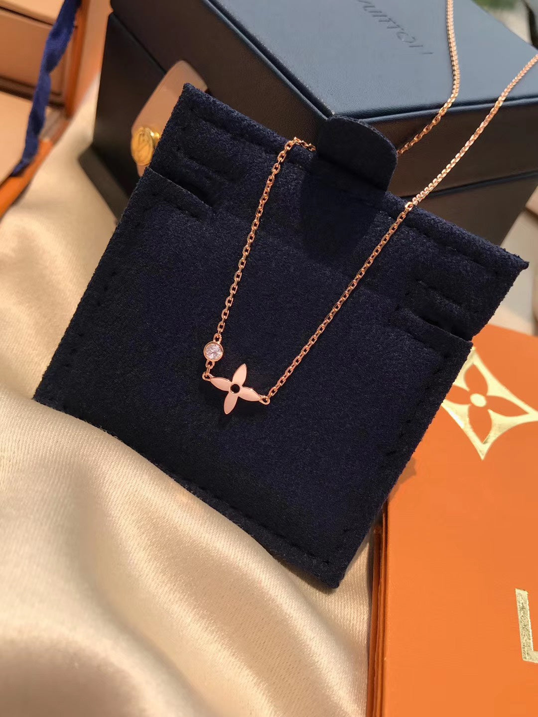 [⭐Corinne]BLOSSOM PENDANT PINK GOLD AND DIAMOND