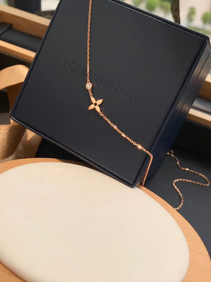 [⭐Corinne]BLOSSOM PENDANT PINK GOLD AND DIAMOND
