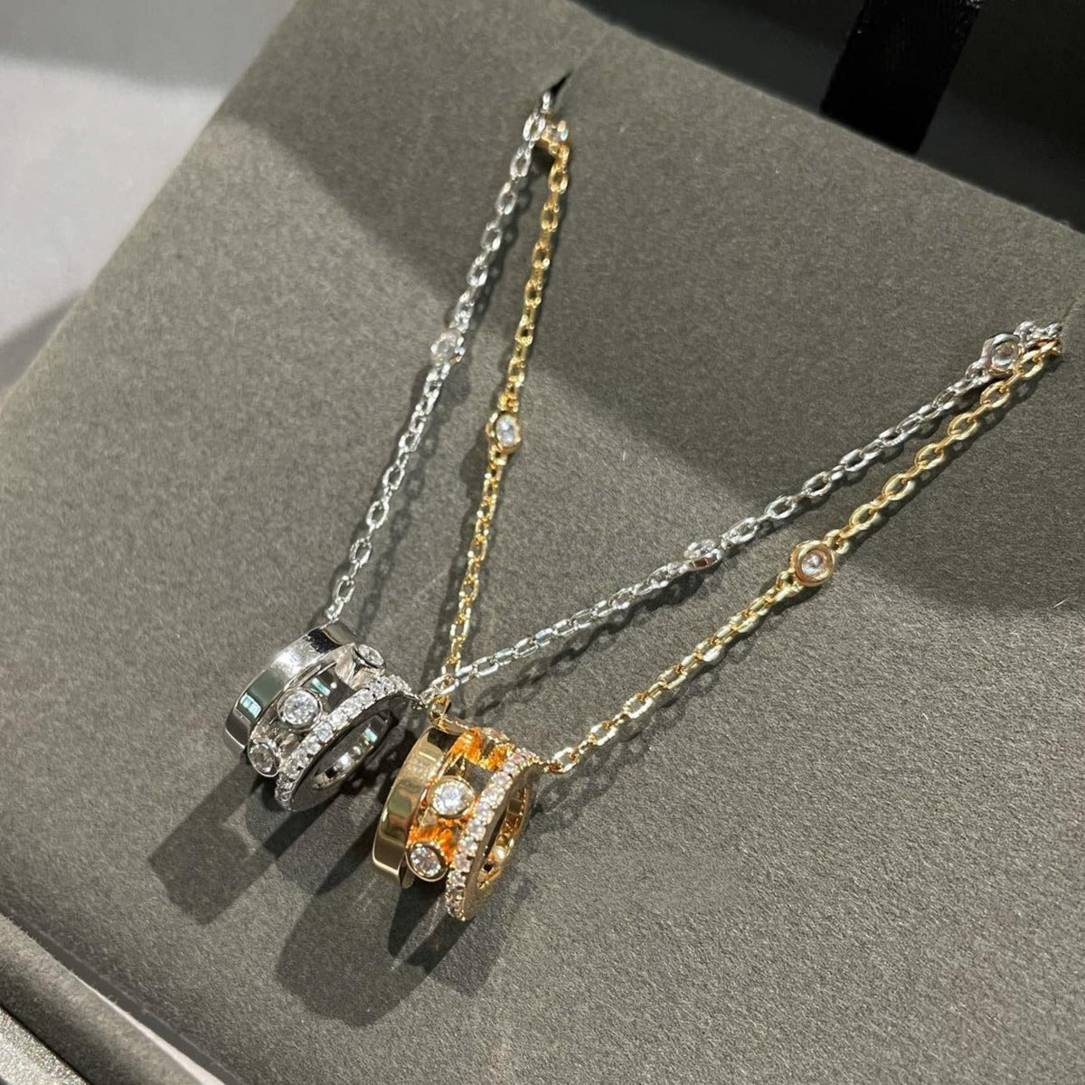 [⭐Corinne]CHAIN MOVE ROMANE PEDAND NECKLACE