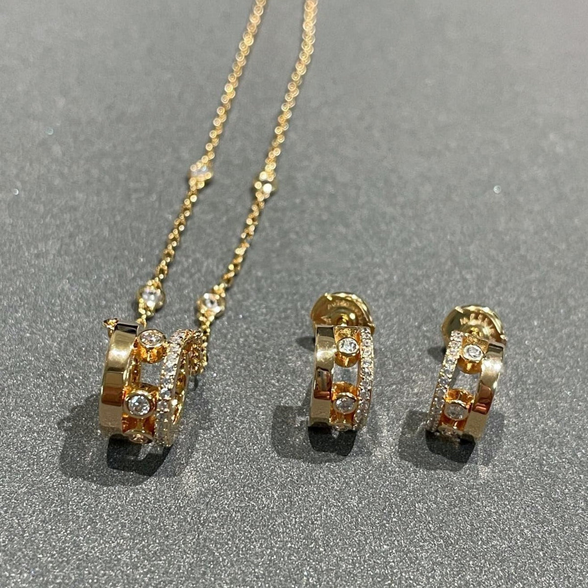 [⭐Corinne]CHAIN MOVE ROMANE PEDAND NECKLACE