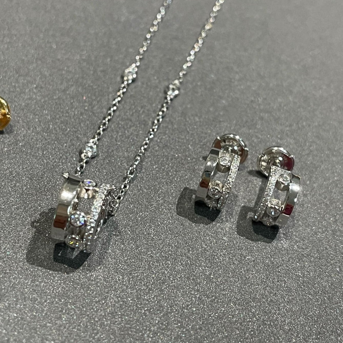 [⭐Corinne]CHAIN MOVE ROMANE PEDAND NECKLACE