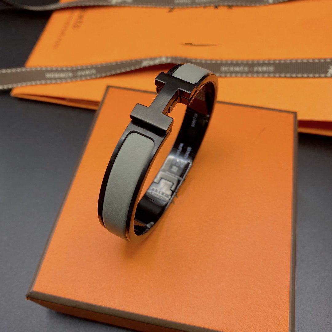 [⭐Corinne]CLIC HM SO BLACK GREY BRACELET