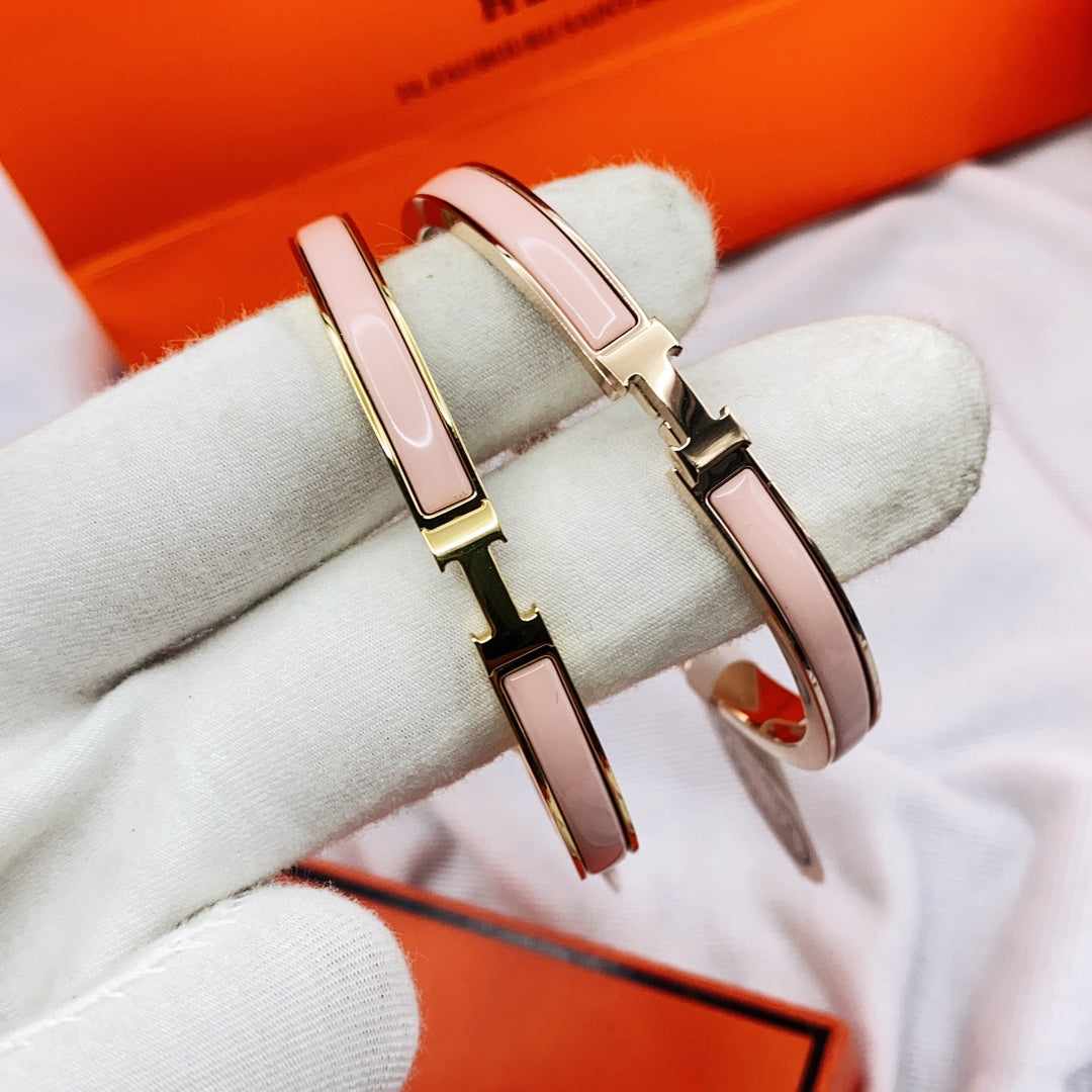 [⭐Corinne]CLASSIC HM CLIC  PINK 8MM ENAMEL BRACELET
