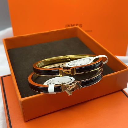 [⭐Corinne]CLASSIC HM CLIC BLACK 8MM ENAMEL BRACELET
