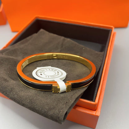 [⭐Corinne]CLASSIC HM CLIC BLACK 8MM ENAMEL BRACELET