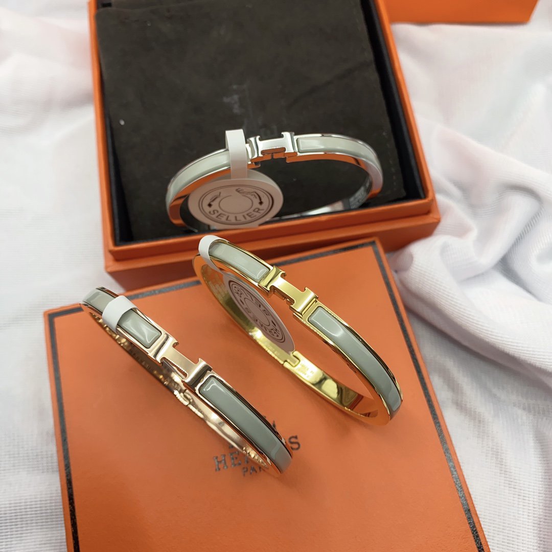 [⭐Corinne]CLASSIC HM CLIC GREEN 8MM ENAMEL BRACELET