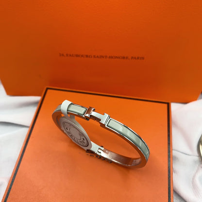[⭐Corinne]CLASSIC HM CLIC GREEN 8MM ENAMEL BRACELET