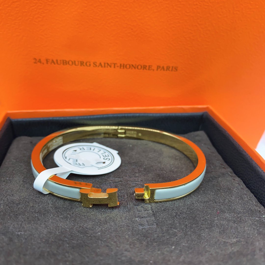[⭐Corinne]CLASSIC HM CLIC GREEN 8MM ENAMEL BRACELET