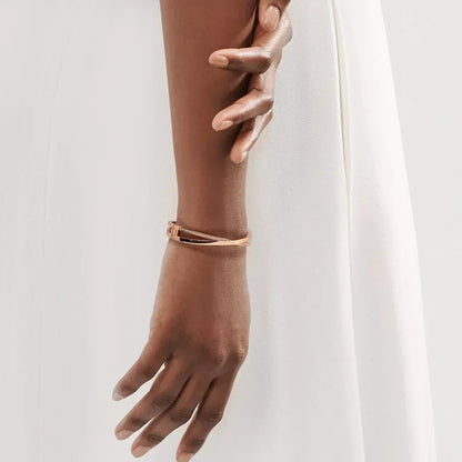 [Corinne]NARROW HINGED BANGLEIN WITH DIAMONDS SMALL