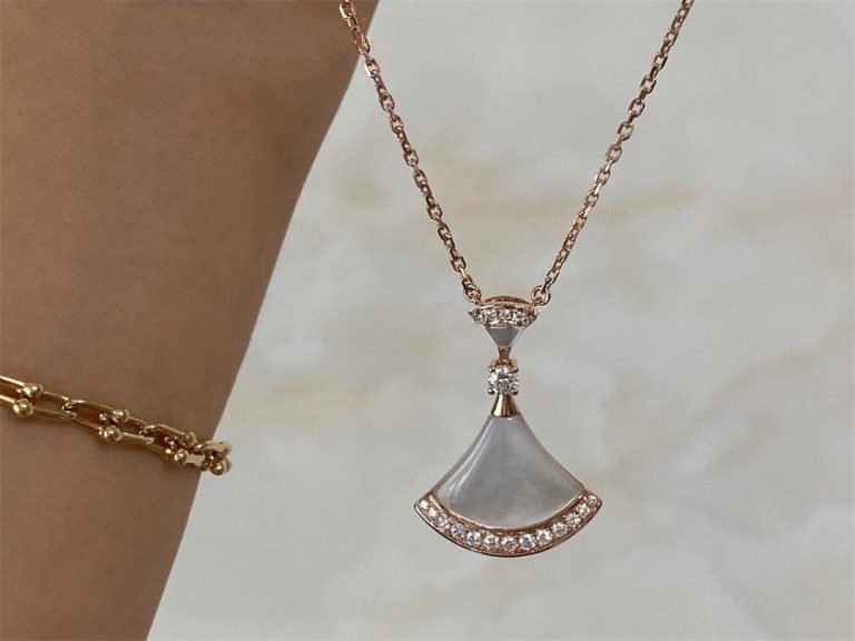 [⭐Corinne]DREAM NECKLACE MOP PINK GOLD DIAMOND