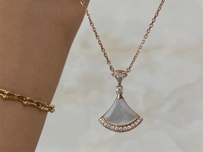 [⭐Corinne]DREAM NECKLACE MOP PINK GOLD DIAMOND