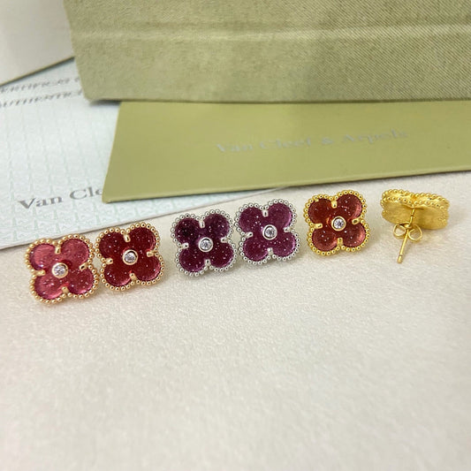 [⭐Corinne]2026 NEW  CLOVER 1 MOTIFPINK ENAMEL STUD EARRINGS WITH DIAMONDS