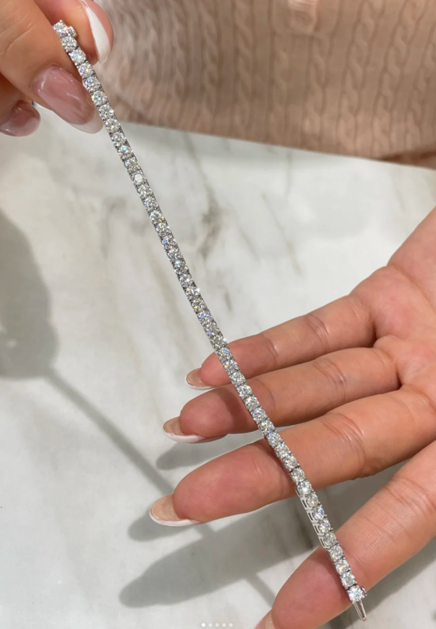 [⭐Corinne]  CLASSIC BASEBALL BRACELAT, 52 DIAMOND