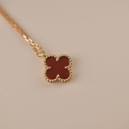 [⭐Corinne]CLOVER MINI 9.5MM WHITE CARNELIANS NECKLACE