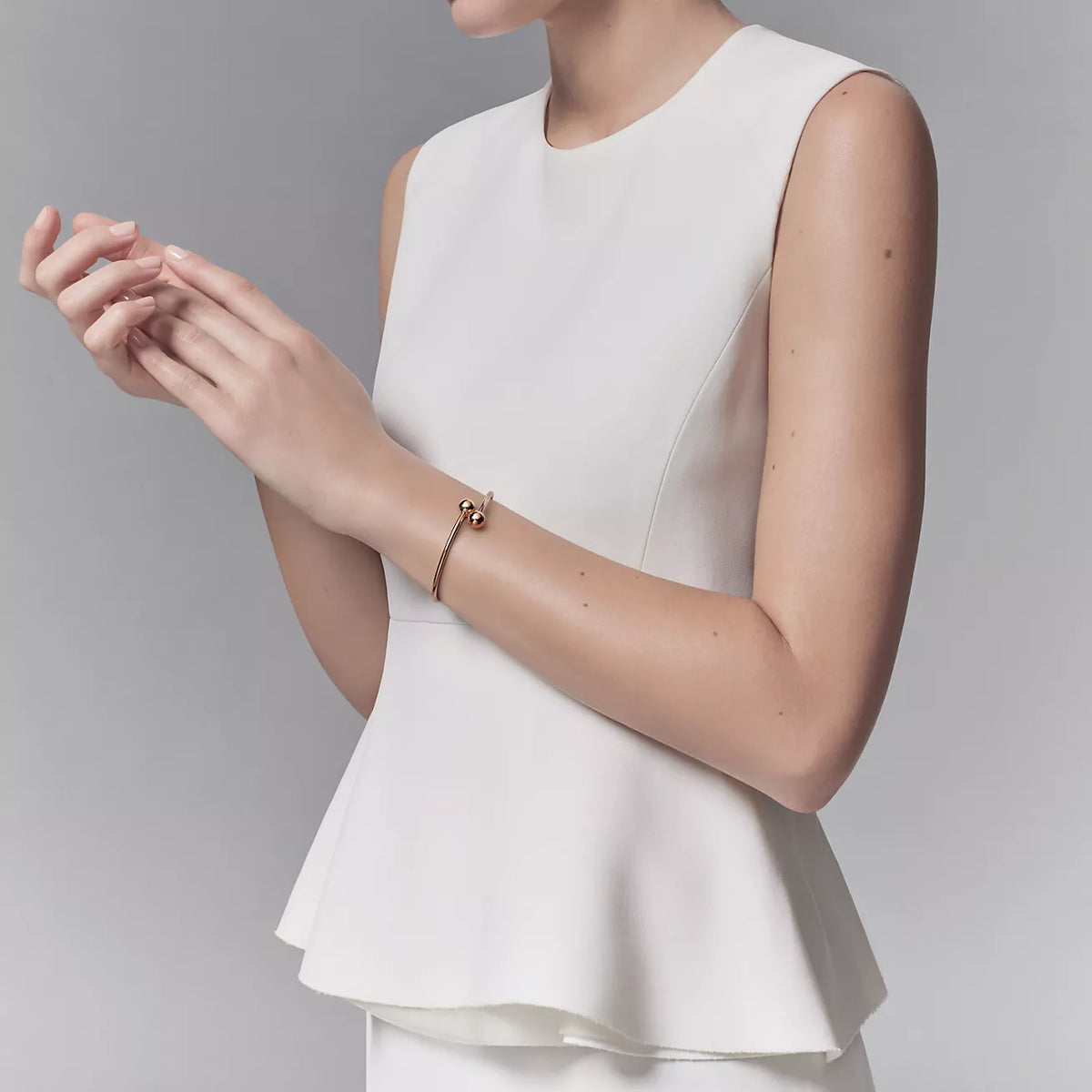 [Corinne]CITY HARDWEAR BALL BYPASS BRACELET