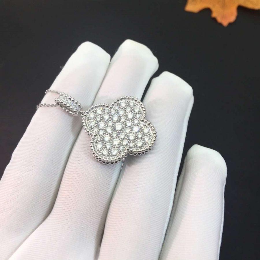 [⭐Corinne]CLOVER 25MM SILVER FULL DIAMOND BIG CLOVER NECKLACE