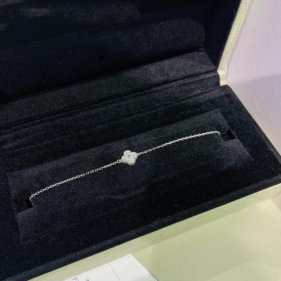 [⭐Corinne]CLOVER  SINGLE FLOWER BRACELET SILVER
