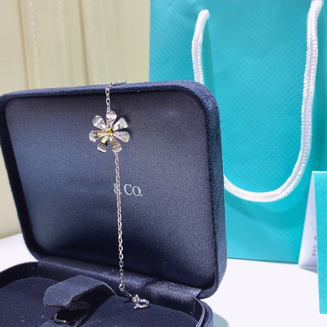 [Corinne]FLOWER RETURN TO TIF BRACELET