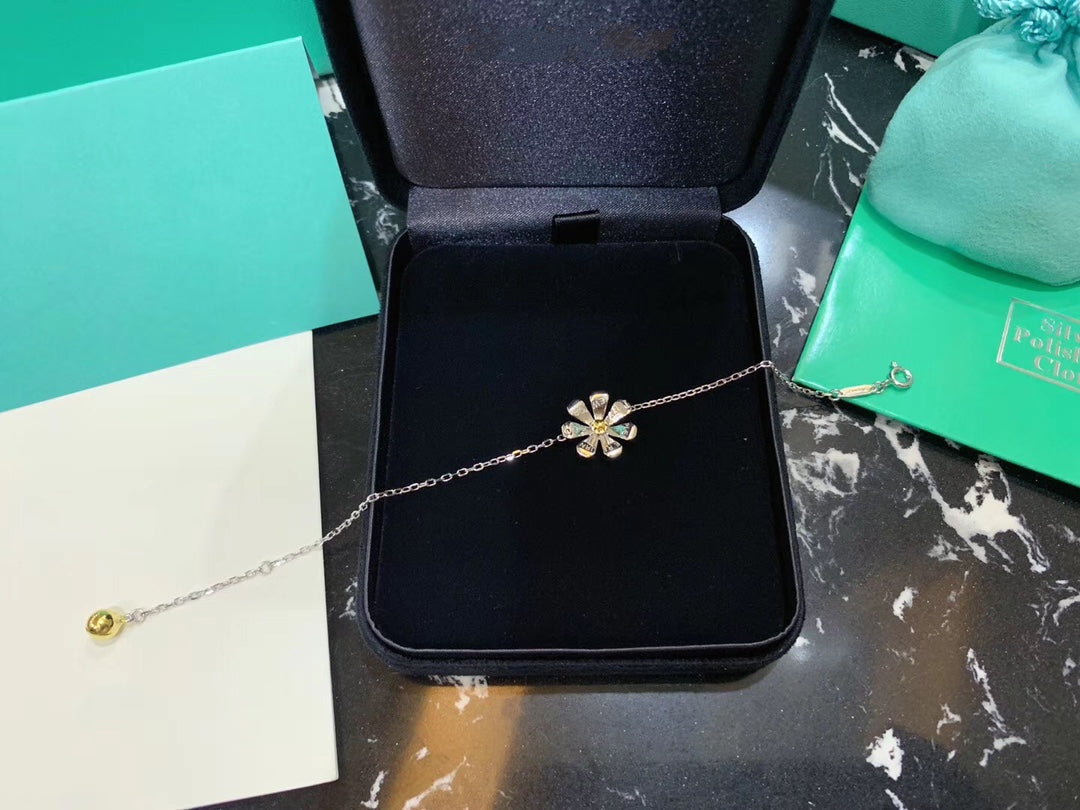 [Corinne]FLOWER RETURN TO TIF BRACELET
