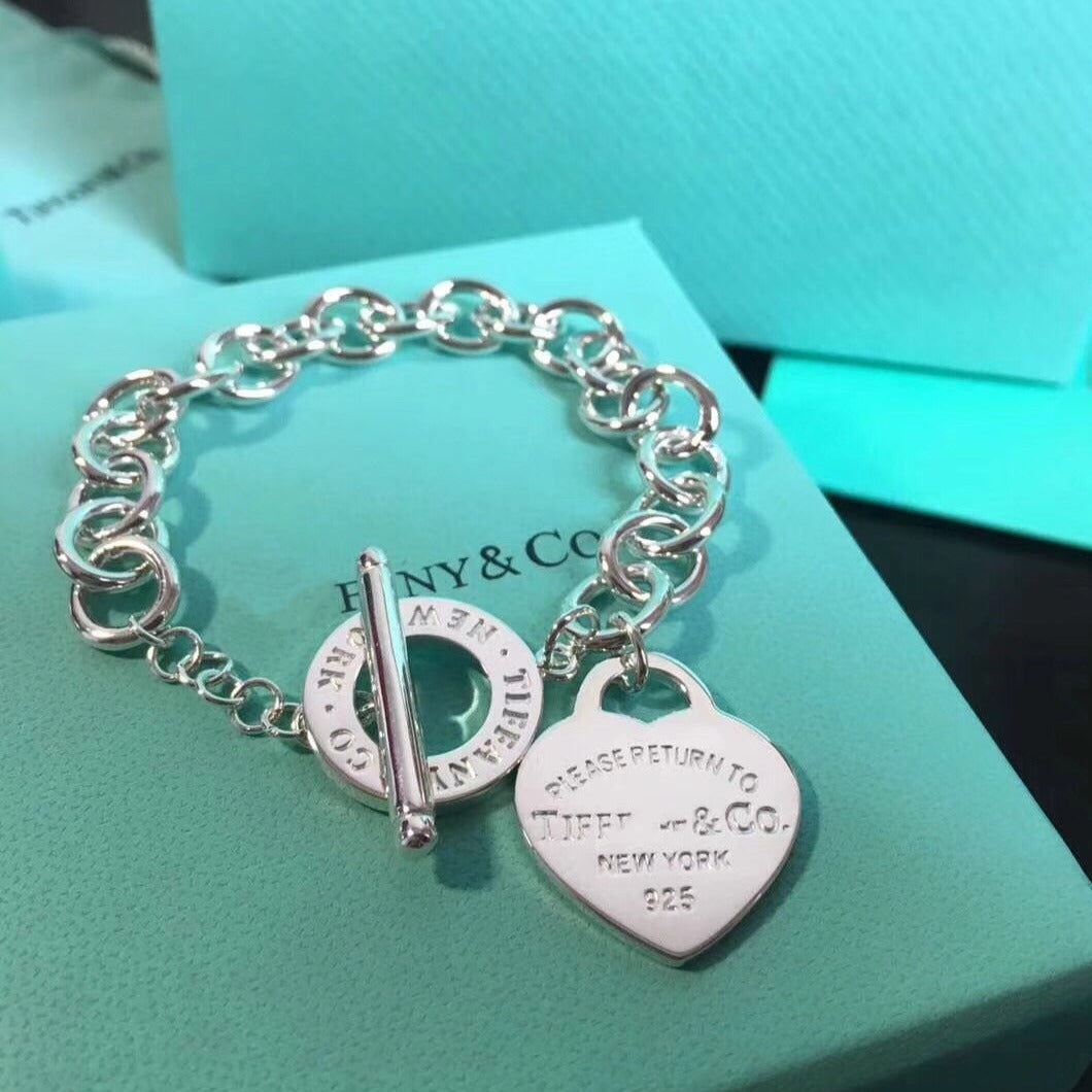 [Corinne]LOVE HEART PIN BUCKLE RETURN TO TIF SILVER BRACELET