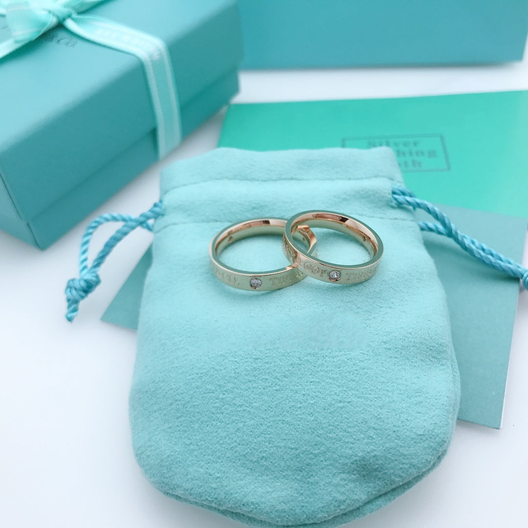 [Corinne]THREE-DIAMOND RING