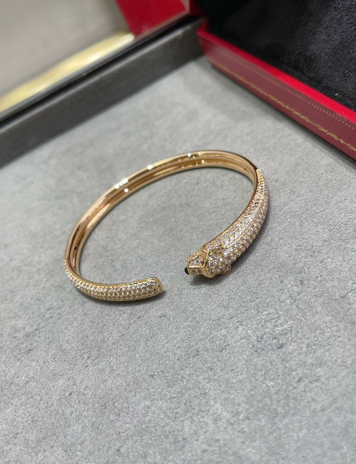 [⭐Corinne]PANTHERE FULL DIAMOND OPEN BRACELET