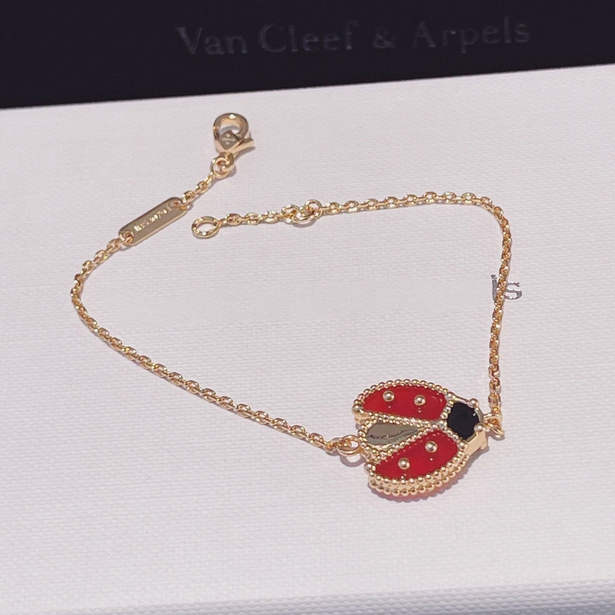[⭐Corinne]LUCKY SPRING 1 MOTIF PINK GOLD BRACELET