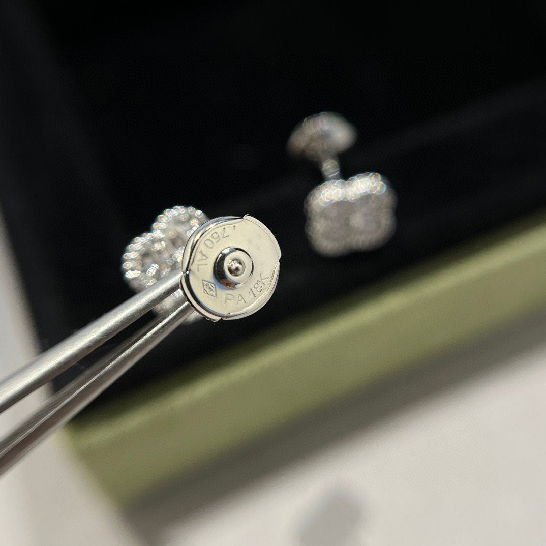 [⭐Corinne]CLOVER MINI DIAMOND STUD EARRINGS