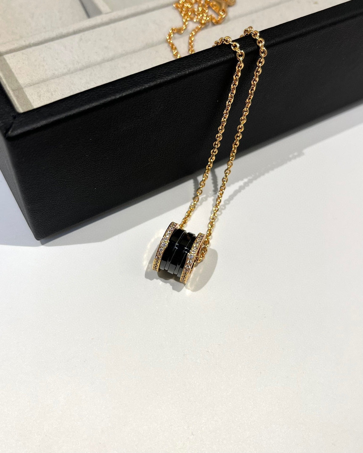[⭐Corinne]ZERO 1 BLACK CERAMIC DIAMOND PINK GOLD NECKLACE
