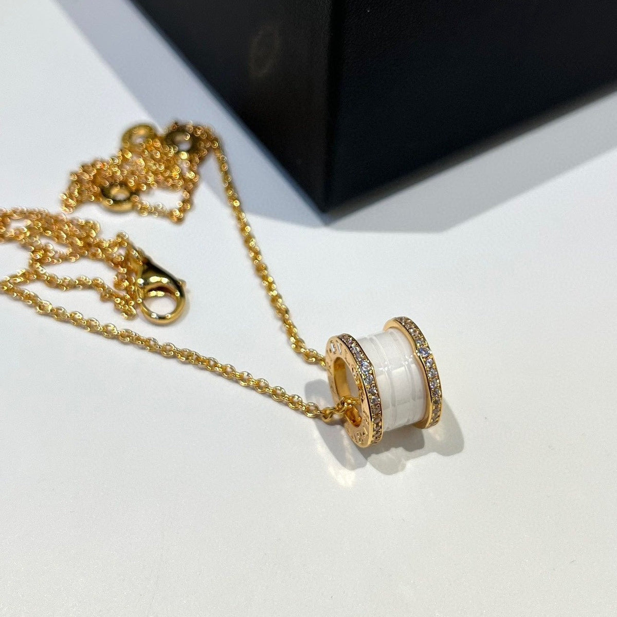 [⭐Corinne]ZERO 1 WHITE CERAMIC DIAMOND PINK GOLD NECKLACE
