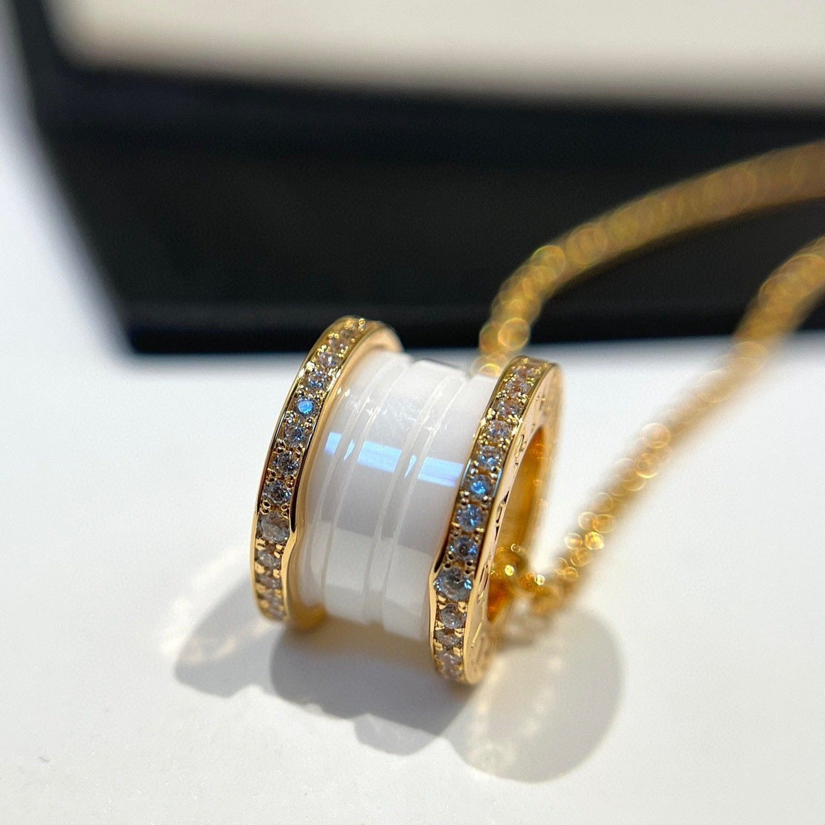 [⭐Corinne]ZERO 1 WHITE CERAMIC DIAMOND PINK GOLD NECKLACE